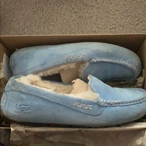 Baby blue ugg slippers